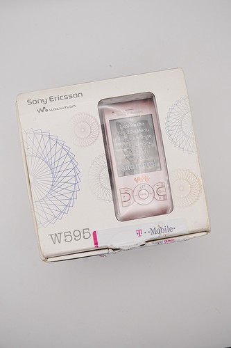 Sony ericsson w595 pink - sony,