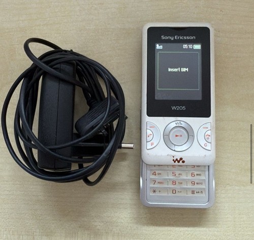 Sony ericsson w205 slider - w205,